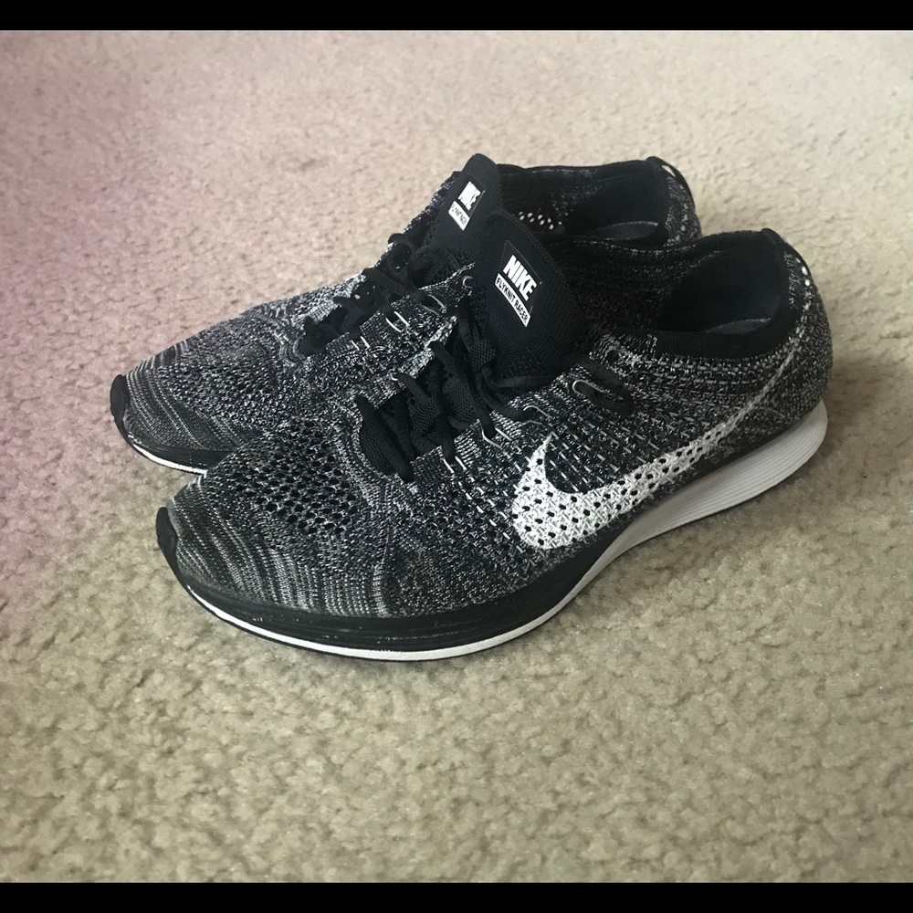 Nike flyknit racer Oreo